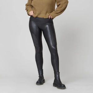 Spanx Faux Leather Moro Leggings in Very Black, Size M